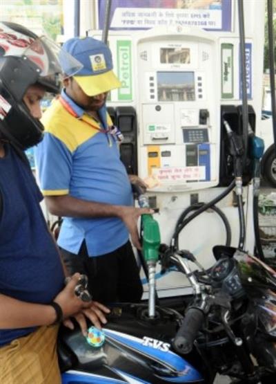 Petrol, diesel prices unchanged for fortnight