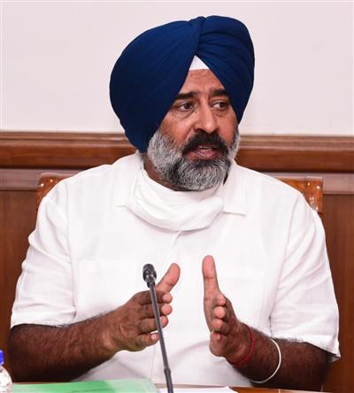 Govt. Secondary Schools of state to get 4361 Tablets: Pargat Singh