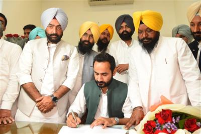 EDUCATION TO BE PRIORITY SECTOR; EDUCATION BUDGET TO BE INCREASED: MEET HAYER