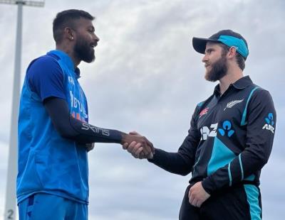 IND v NZ, 2nd T20I: New Zealand win toss, elect to bowl first against India at Bay Oval