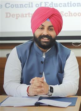 4500 STUDENTS FROM THE SCHOOL OF EMINENCE PARTICIPATE IN EXPOSURE VISITS: BAINS