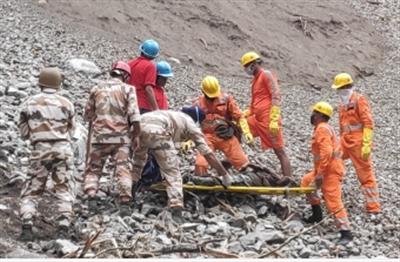Bus wreckage found, 20 still missing in Himachal landslide