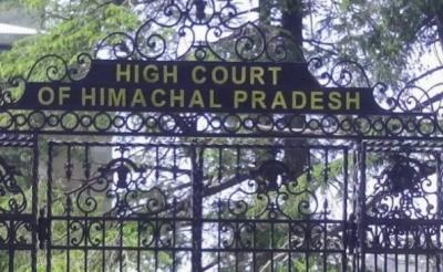  Notice to Himachal Chief Secy for 'converting' school into mall