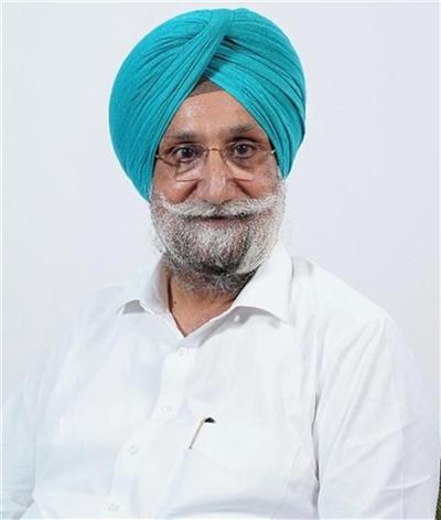 Sukhjinder Singh Randhawa vociferously opposes eviction of Sikhs in Shillong